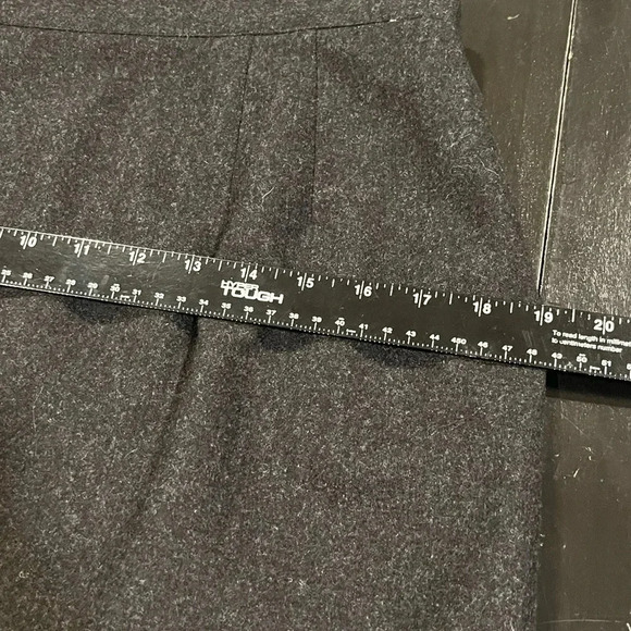 🍀2/$22 Vintage Wool Charcoal Gray Pencil Mini Career Skirt Womens size 6 - Picture 8 of 11